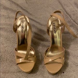 shoes 👠 in closet